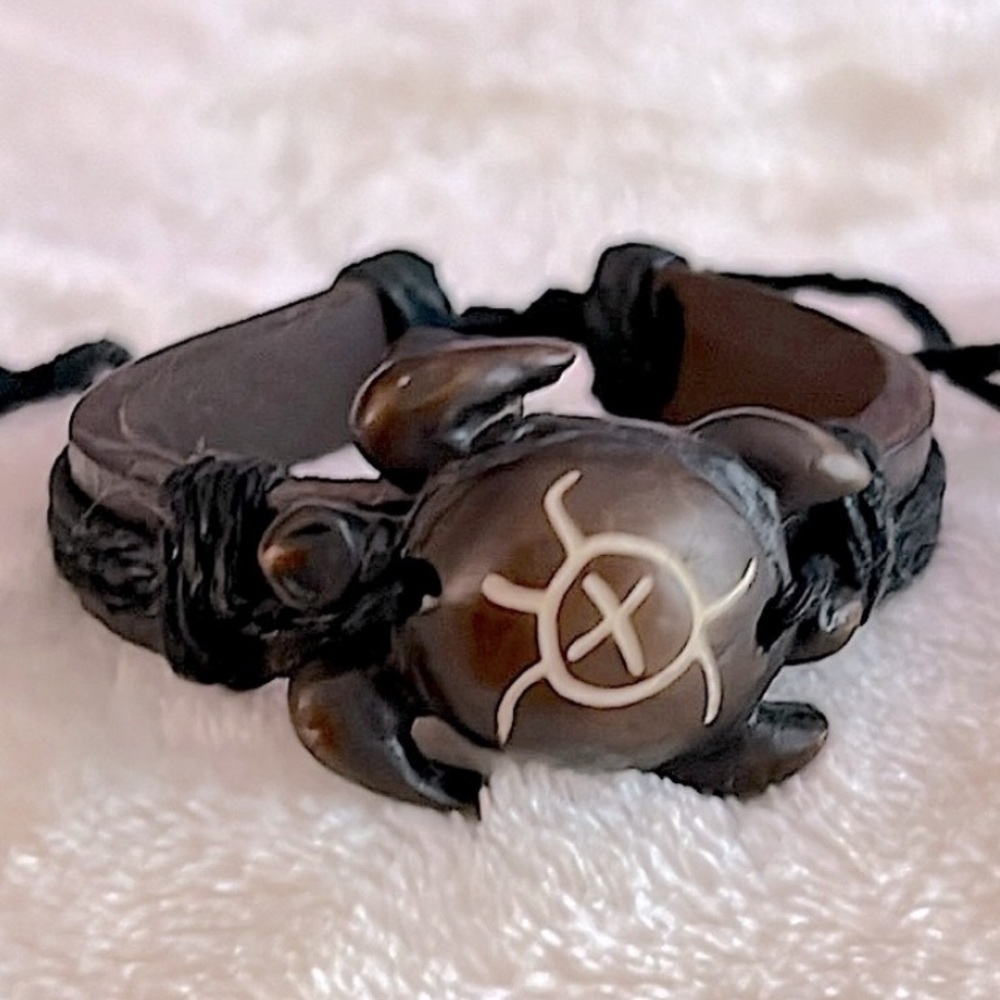 Hand Crafted Black and Brown Turtle Bracelet